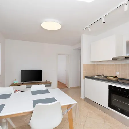 Apartment Dolores Cervar Porec Exterior photo